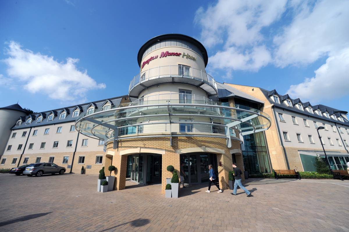 Drayton Manor Park Hotel